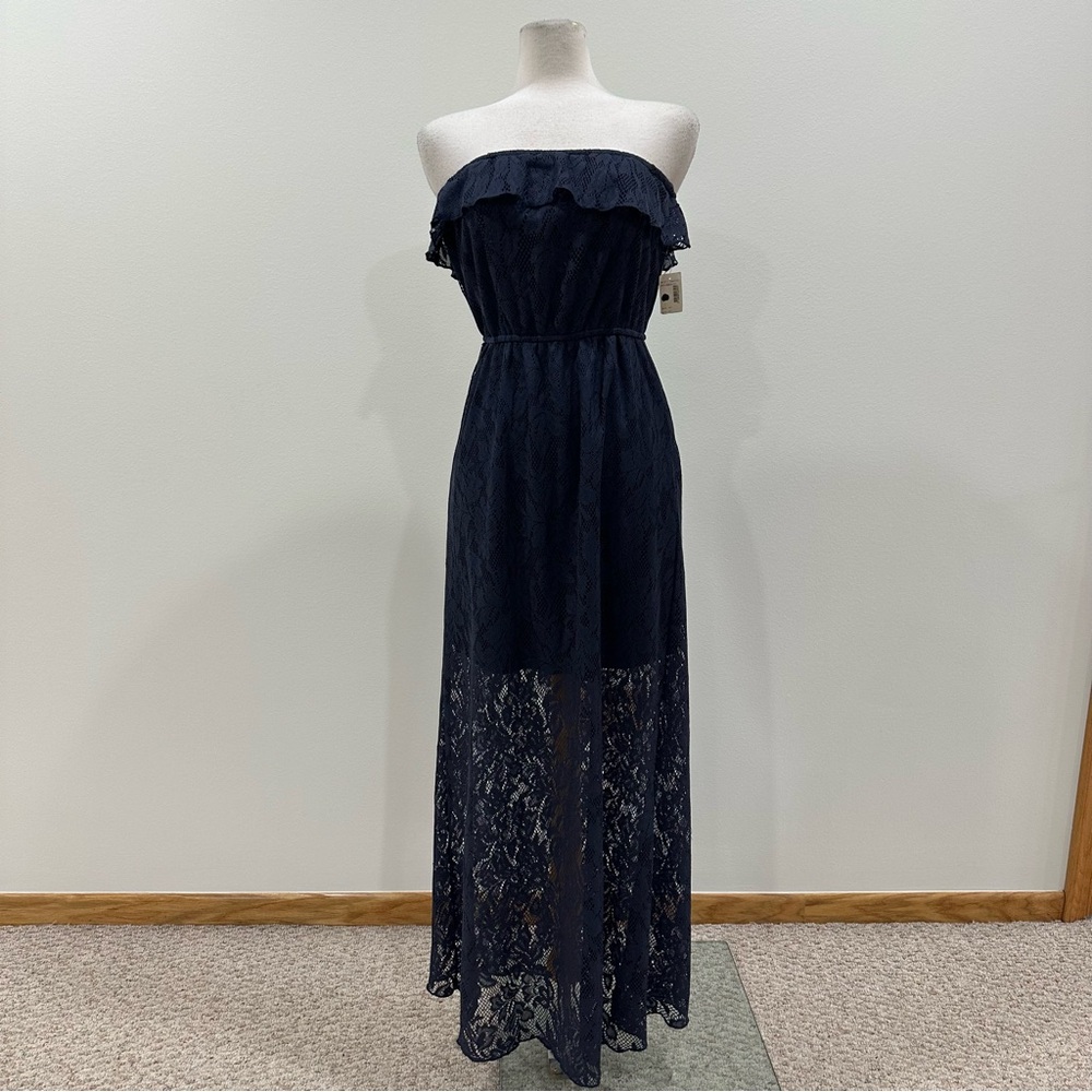 Medium Lace Maxi Dress